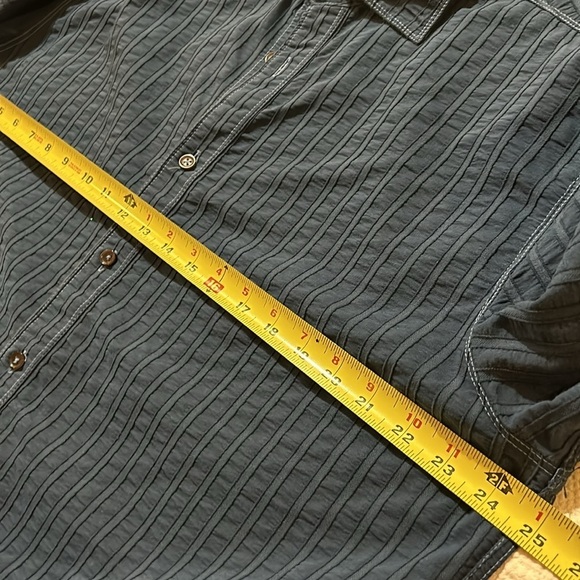 Duke’s Button Down. XL - Picture 5 of 9